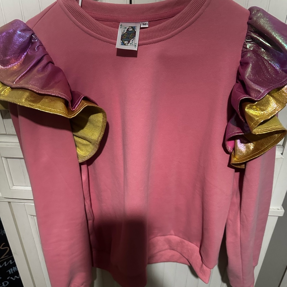 QUEEN OF SPARKLES Pink Sweatshirt with Metallic Ruffle Sleeves